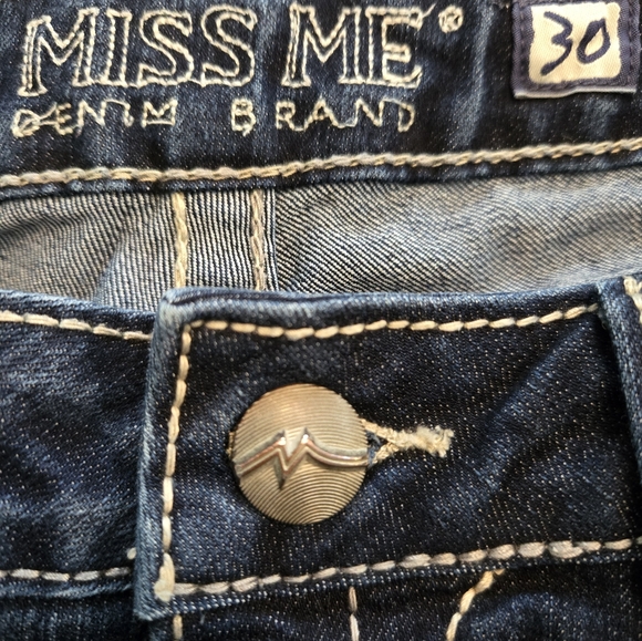 Miss Me Jeans - Picture 9 of 13